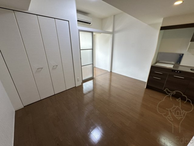 HS梅田EASTの居間・リビング