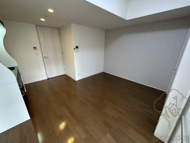 HS梅田EASTの居間・リビング