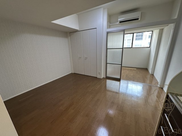 HS梅田EASTの居間・リビング