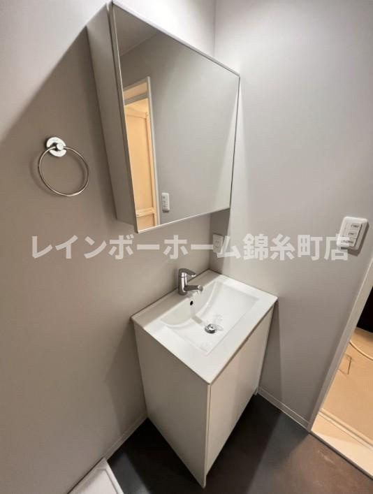 Saggioの独立洗面台