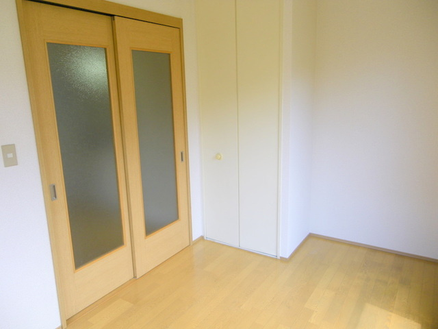 カーサブランカの寝室|別部屋参考写真