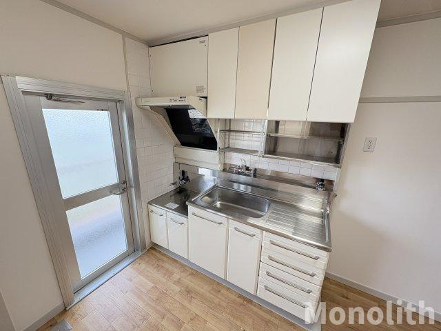 鶴山台15号棟のキッチン