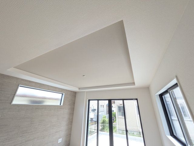 牛久市田宮　6期　新築戸建ての居間・リビング