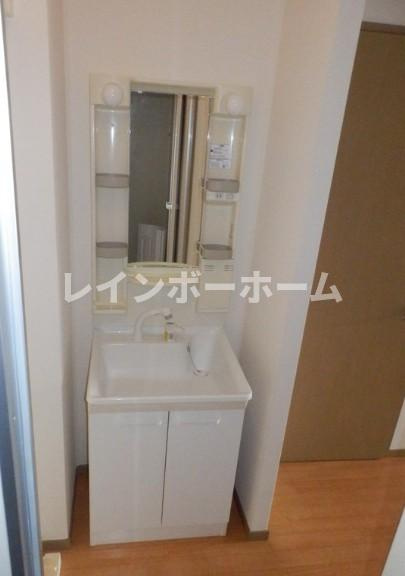 ふじみ野市駒西３丁目のアパートの独立洗面台