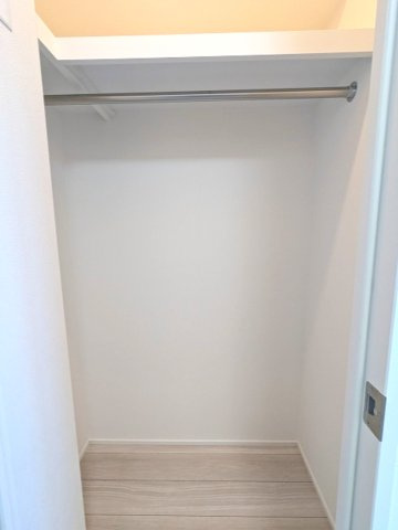 LUMIEC un 入谷の設備|4.1帖洋室のウォークインクローゼットです