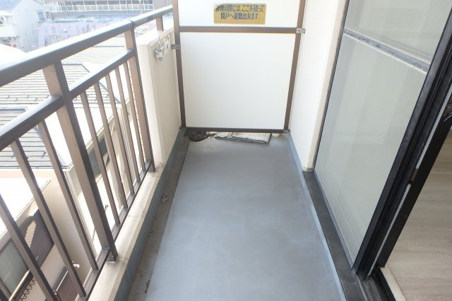 ストーク新丸子弐番館のバルコニー|他のお部屋の参考写真となります。