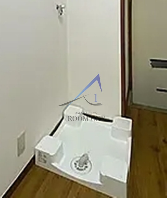 さゆり荘の設備|洗濯機置場です。