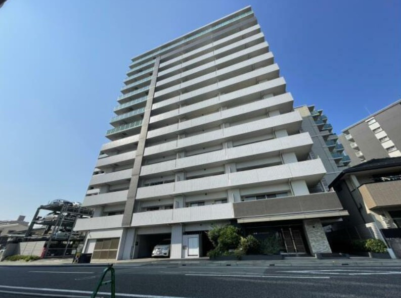 アルファステイツ姫路駅東の外観