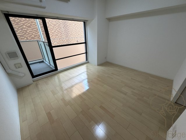 HS梅田EASTの居間・リビング