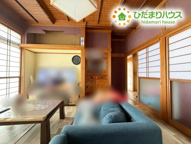 いわき市常磐上湯長谷町釜ノ前　中古戸建　の和室|正方形の畳がモダンでスタイリッシュな空間です。客間としてはもちろん、キッズスペースやヨガスペースなど、マルチに活用できます♪