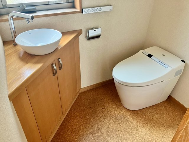 千駄木戸建のトイレ