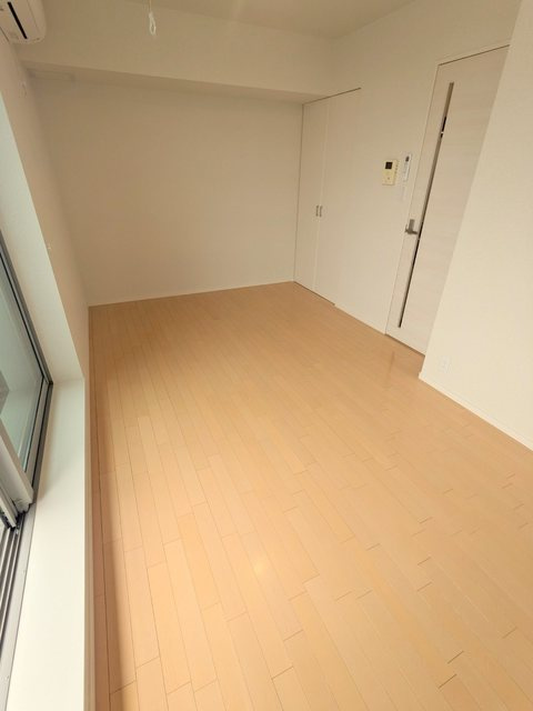 イデアルアパートメント北沢の洋室