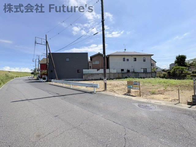 三郷市鷹野1丁目　新築戸建　全2棟　2号棟の前面道路含む現地写真|前面道路含む現地写真です。