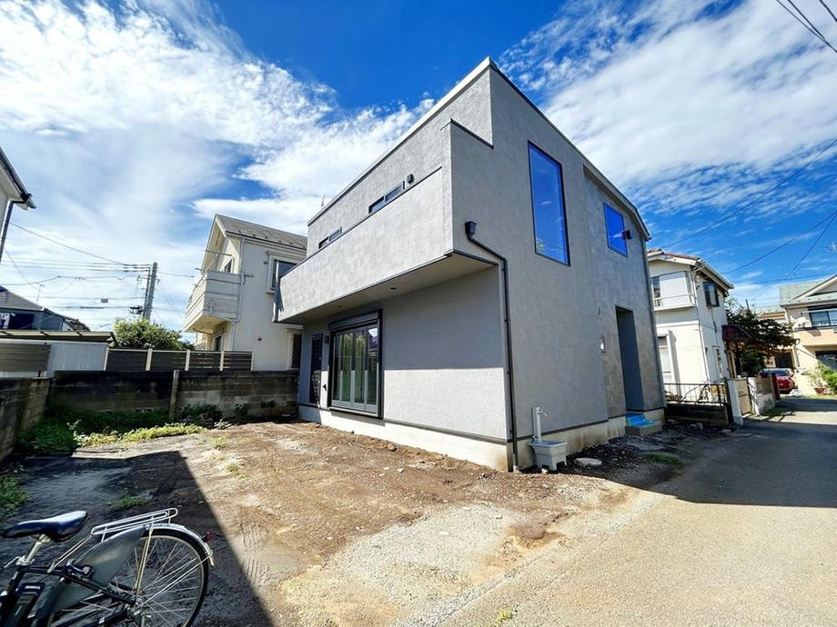 国分寺市並木町一丁目の外観|2階には2か所のウォークインクローゼット！
充実の収納でお部屋を広く使えそうです！