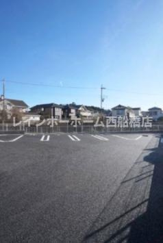 ノーブル　フォレストの駐車場