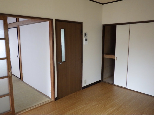 【内装】 | 東茨城郡城里町大字石塚　続き和室　6DK