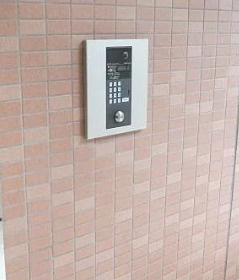 【エントランス】プリオール新宿