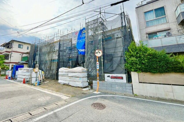 【仲介手数料無料】志木市中宗岡１丁目の前面道路含む現地写真