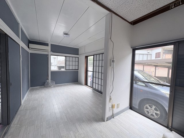 狭山市笹井２丁目の一戸建ての居間・リビング