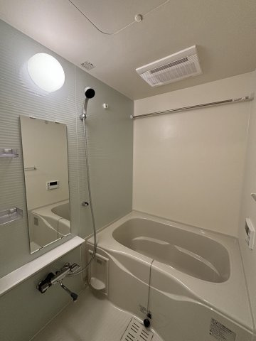 GENOVIA妙典の浴室