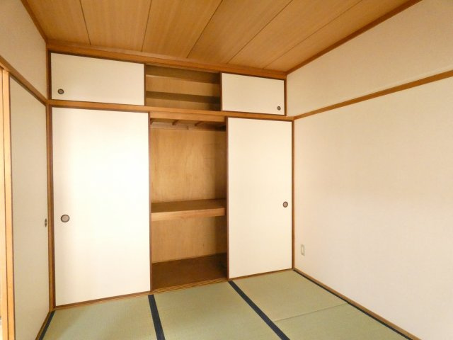 コスモ川内の寝室