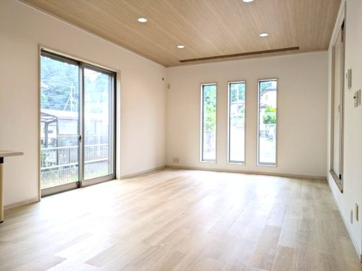 【居間・リビング】 | 山武市埴谷　中古戸建 | おしゃれな居間です