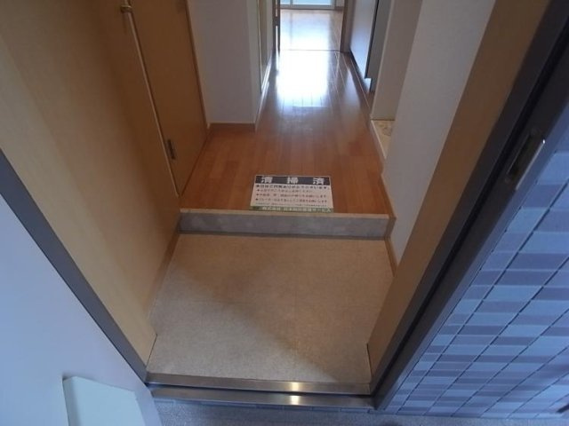 スカイコート文京茗荷谷の玄関