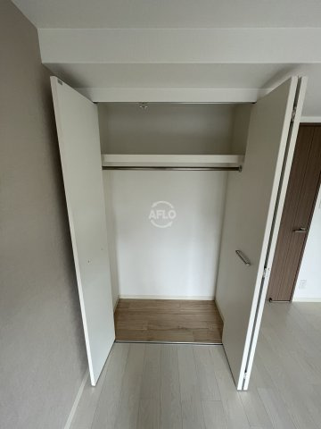 エスリード大阪天満宮の収納|エスリード大阪天満宮　クローゼット