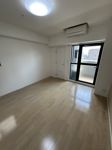 HS梅田EASTの居間・リビング