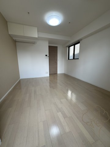 HS梅田EASTの居間・リビング