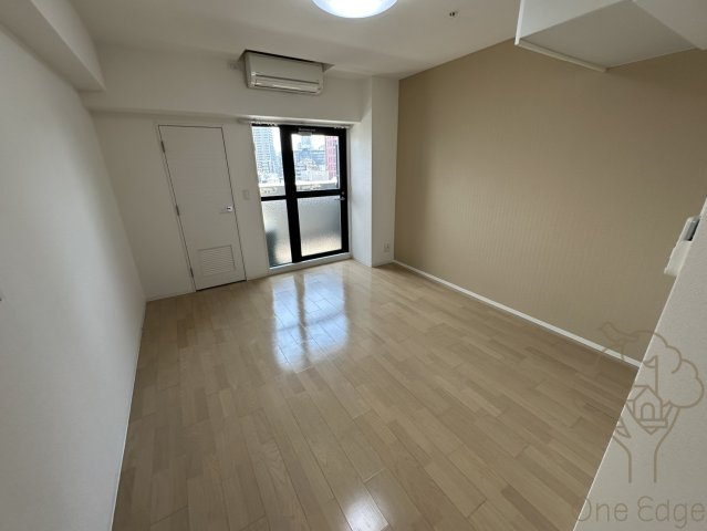 HS梅田EASTの居間・リビング