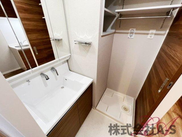 ＧＲＡＮＤ　ＥＳＰＯＩＲ　車道の洗面所|同間取り画像使用
実際のお部屋と色などが異なる場合がございます。