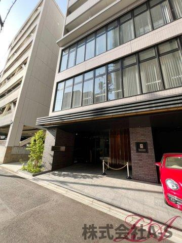 ＧＲＡＮＤ　ＥＳＰＯＩＲ　車道のエントランス|同間取り画像使用
実際のお部屋と色などが異なる場合がございます。