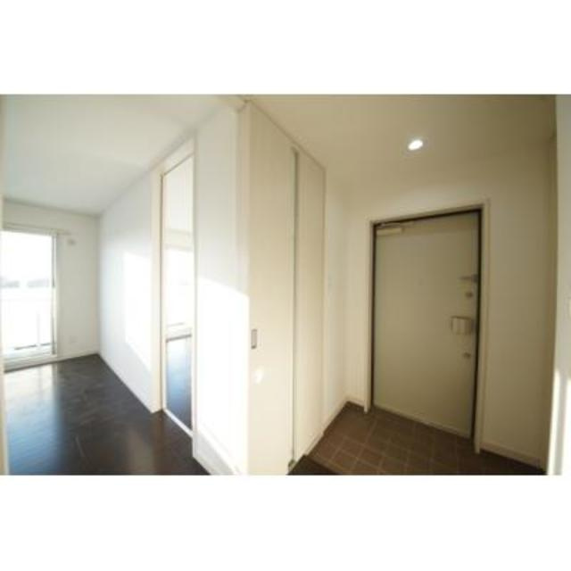 白壁リンクスの玄関|※写真は同タイプ住戸です。