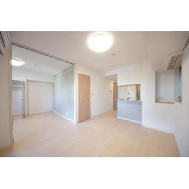 ルーエ錦の居間・リビング|※写真は同タイプ住戸です。