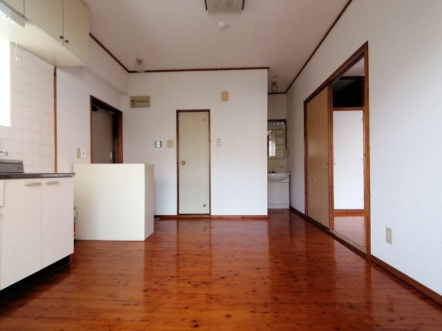 那覇市泉崎２丁目の賃貸マンションの居間・リビング