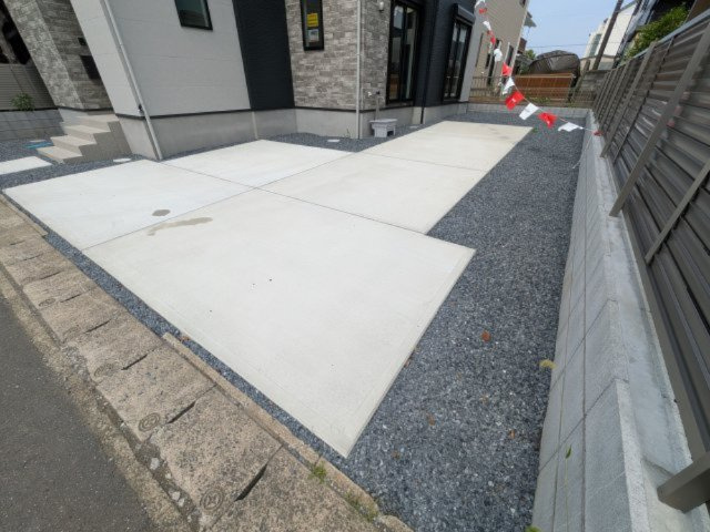 ひたちなか市東大島　1期　新築戸建ての駐車場|駐車は3台可能です♪