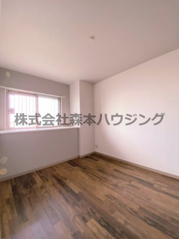 【洋室】 | 　PHOENIX COURT 交野Ⅰ | きれいな洋室です