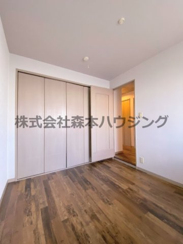 【洋室】 | 　PHOENIX COURT 交野Ⅰ | 個人の部屋や寝室として使える洋室です