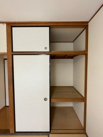 美芳ハイツの収納|専用の収納スペースです