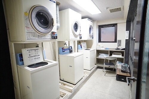 ライオンズマンション名大ウエストの設備|コインランドリー　※前回募集時／2021年11月の写真