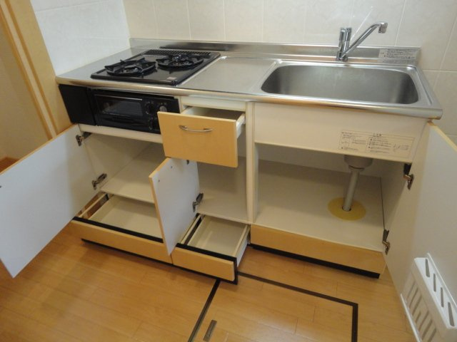 グランドール　Ⅲの収納|キッチン収納（下）