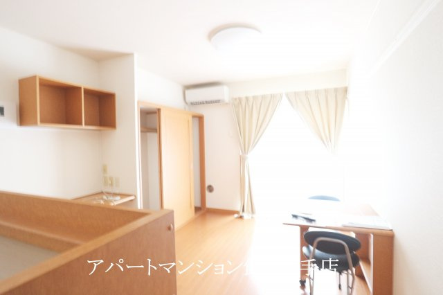 レオパレスレイクサイドの寝室