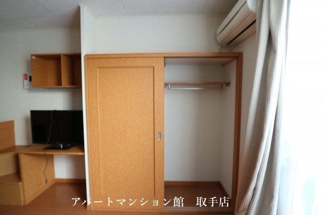 レオパレスシャイニーハイツＮの収納