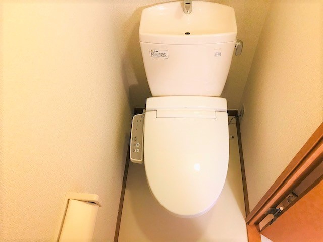 レオパレスシャイニーハイツＮのトイレ