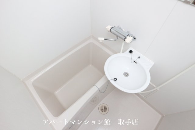 レオパレスシャイニーハイツＮの浴室|画像5