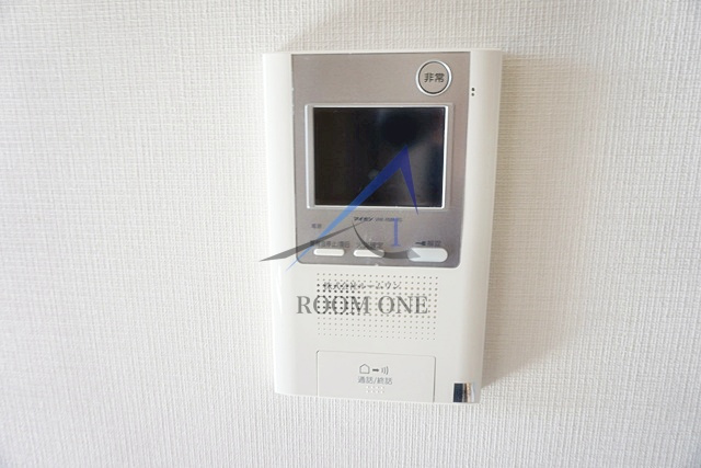 リビオレゾン品川戸越の設備|モニター付きインターホンです。