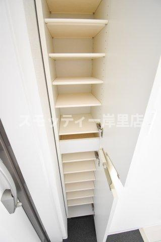 エムズコート玉出の収納