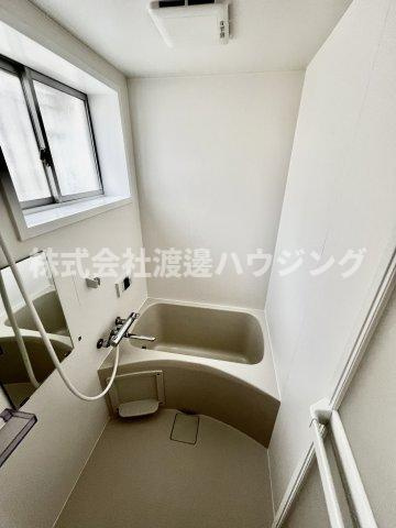 大久保町リノベテラスの浴室