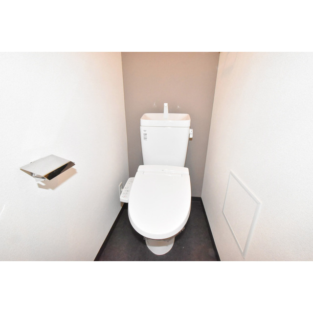 アドバンス名古屋モクシーのトイレ|シンプルで使いやすいトイレです